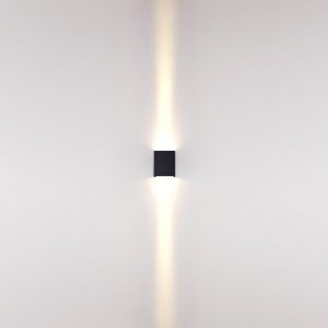 7188/10WL NATURE ODL26 Фасадный светильник черный/металл IP65 LED 2*5W 3000K 8° 85-265V ARROW