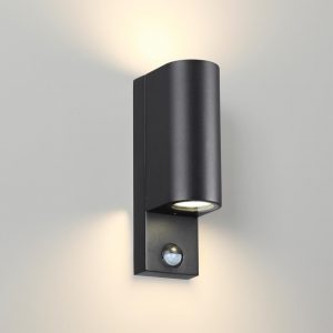 4390/2W HIGHTECH ODL23 000 черный/металл/пвх стойкий к УФ излучению Настенный светильник с датчиком движения IP44 LED GU10 14W MOTTO